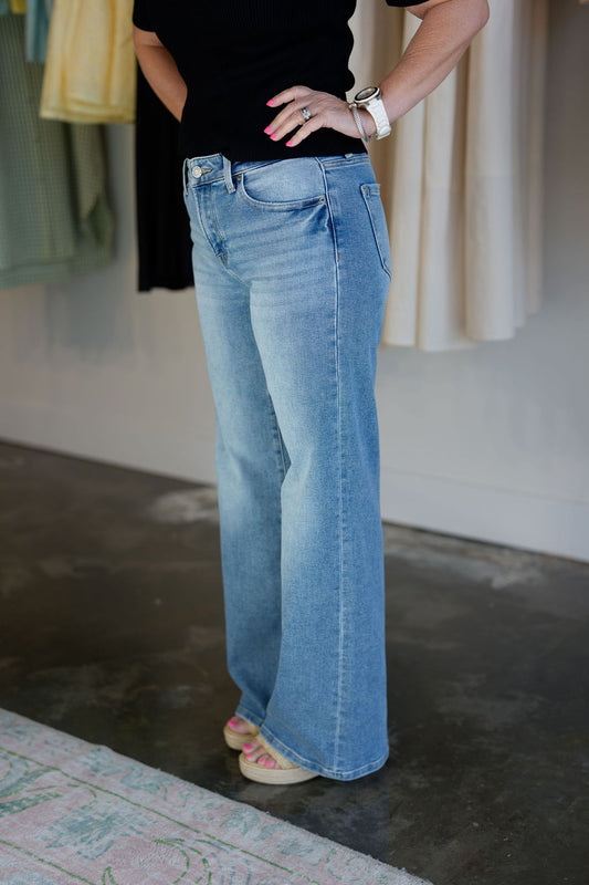 Mid Rise Wide Leg