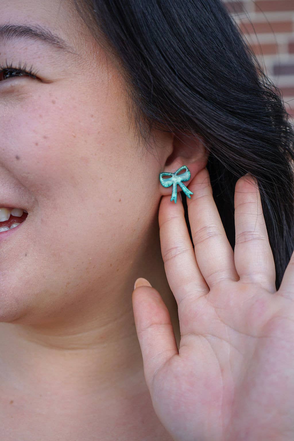 Bow Studs - Green Shimmer