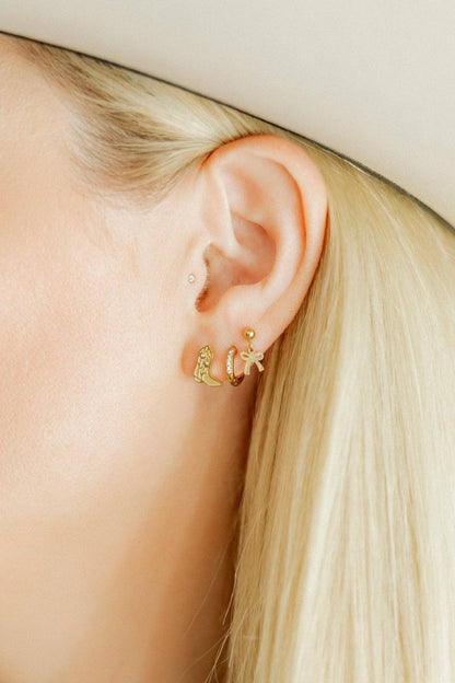 Screwback Stud Earrings - Daisy Cowgirl Boot