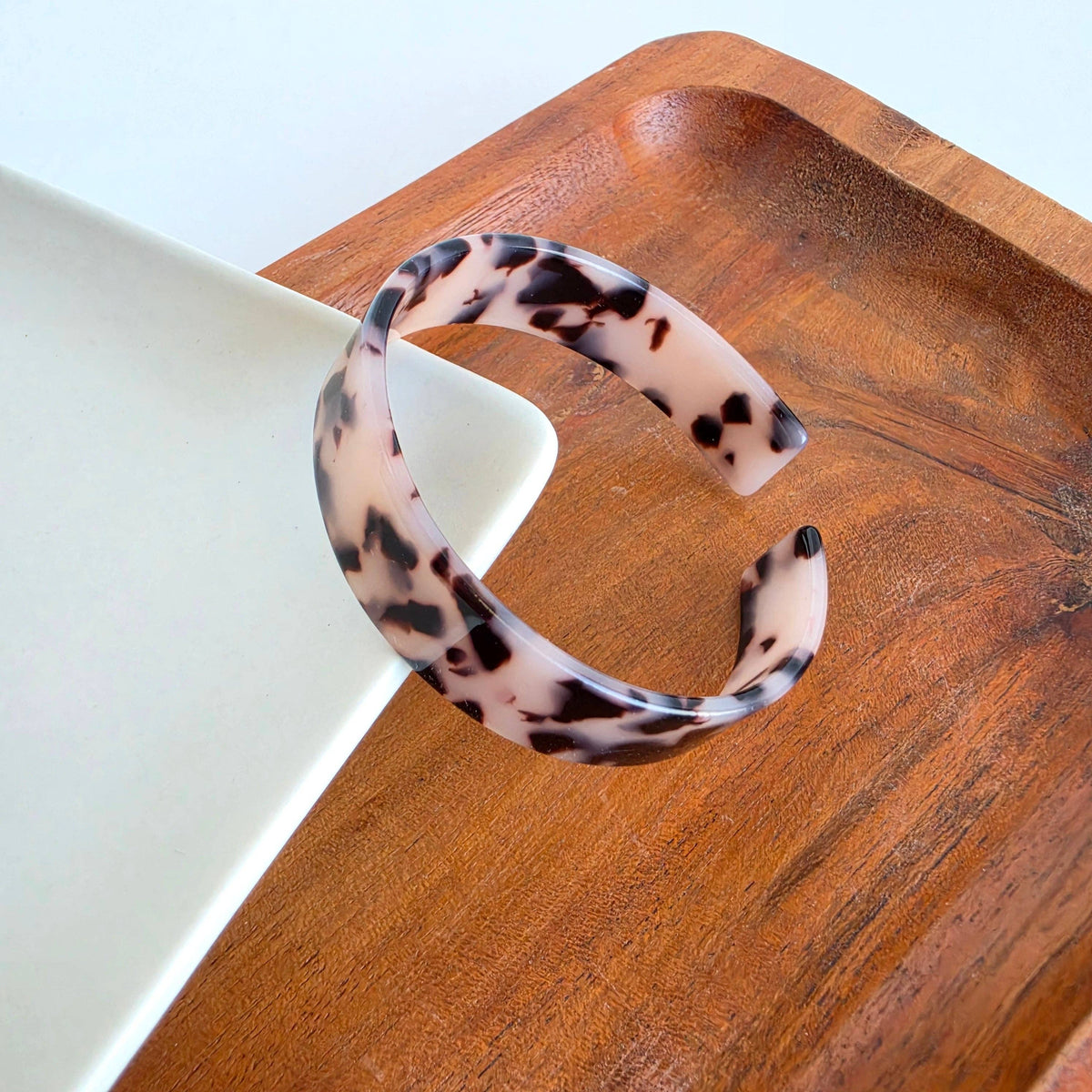Brynn Bracelet - Blonde Tortoise