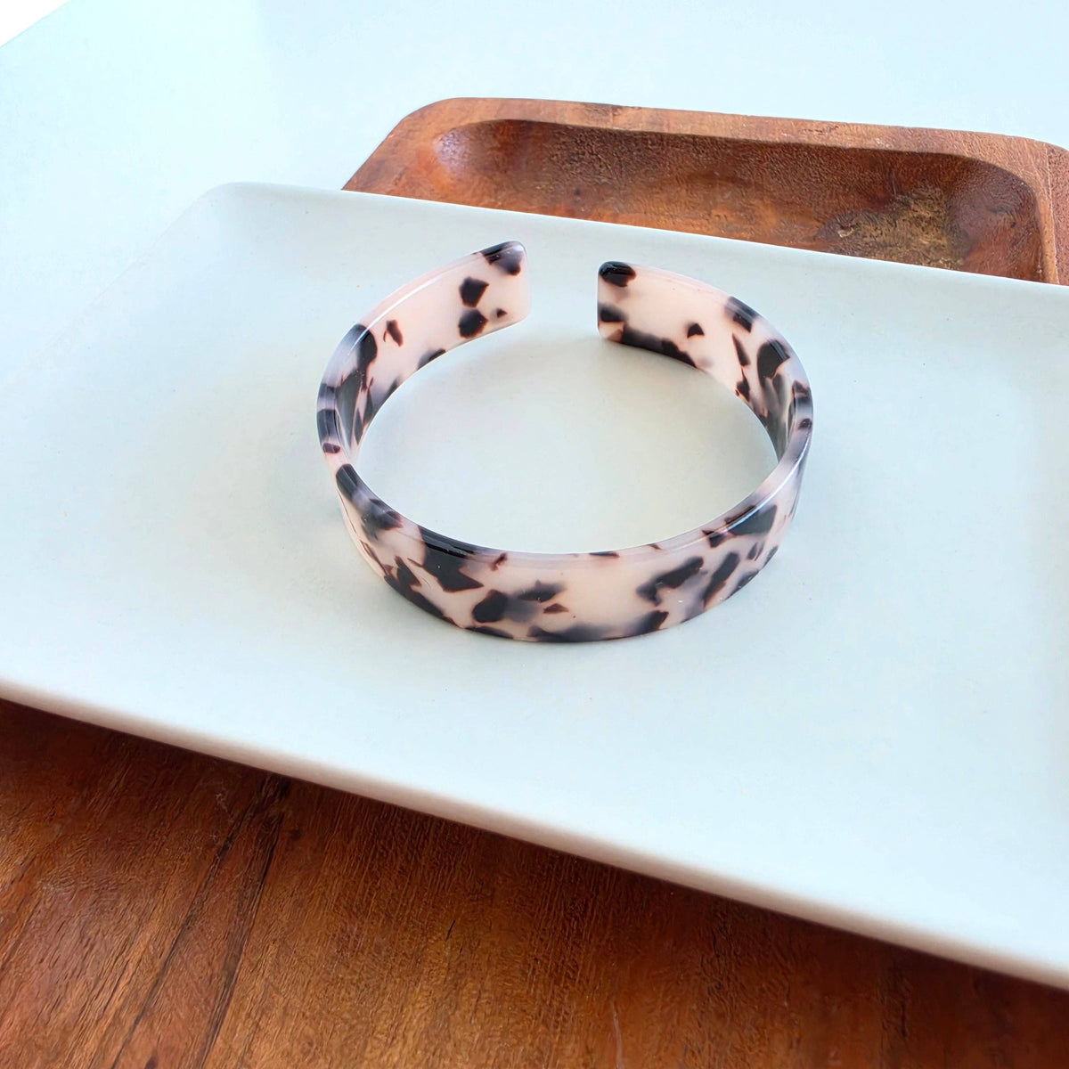 Brynn Bracelet - Blonde Tortoise