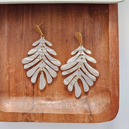 Palm Earrings - Seashell