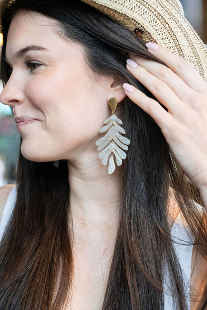 Palm Earrings - Seashell